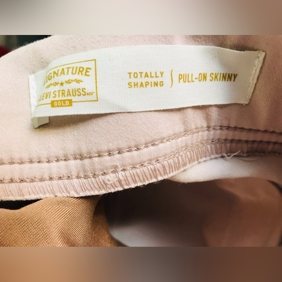 LEVI Strauss Signature Women’s Gold Label Pull On Skinny Jean 16 Long Tall - Picture 5 of 6